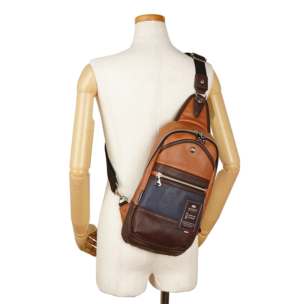 MADDENxGear’s JAM コラボ ボディバッグ キャメル